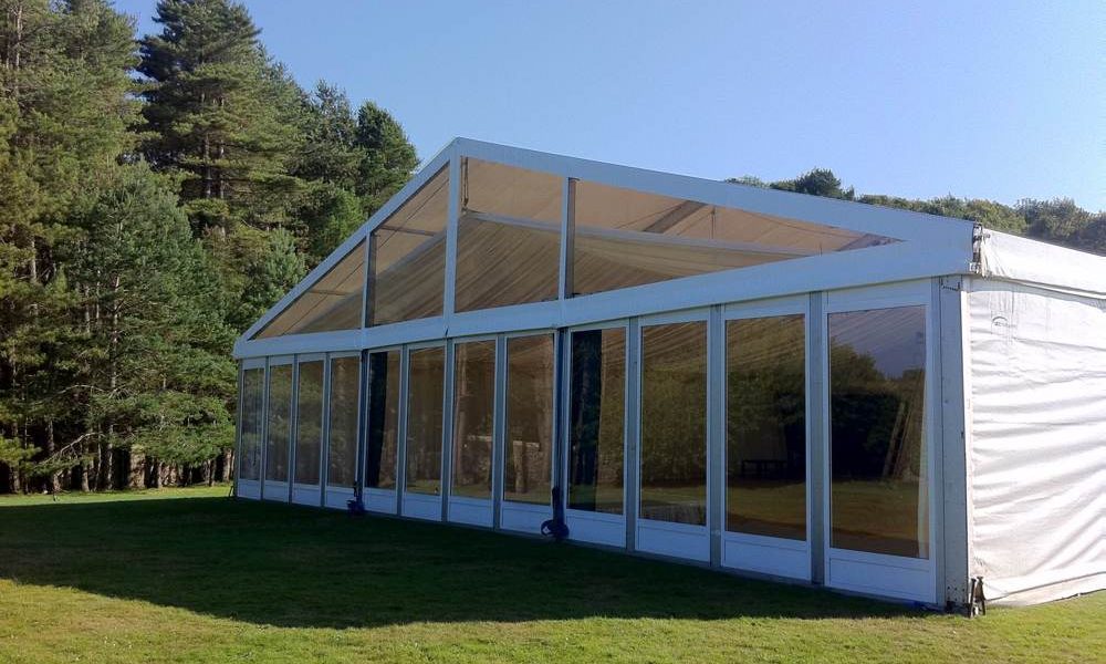 Windows - Clear Gable end in a 15m wide Frame Structure